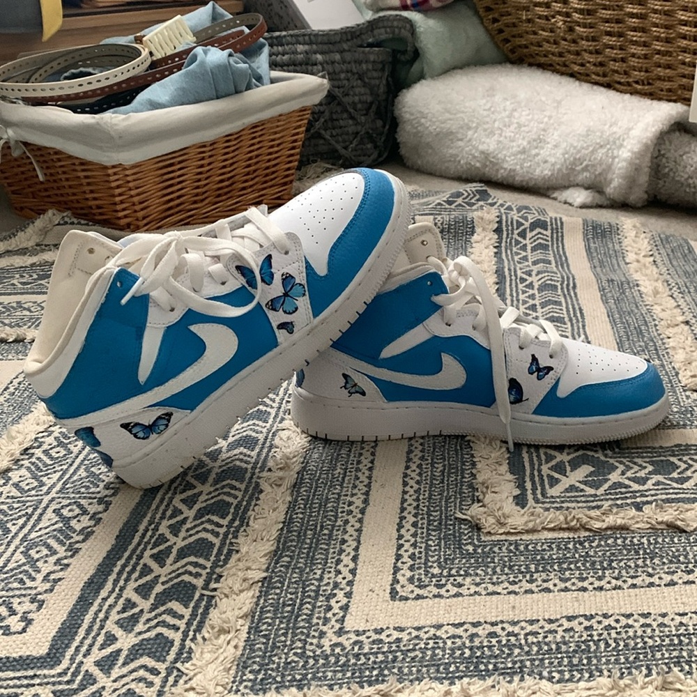 THE COOLEST CUSTOM MADE BUTTERFLY JORDANS